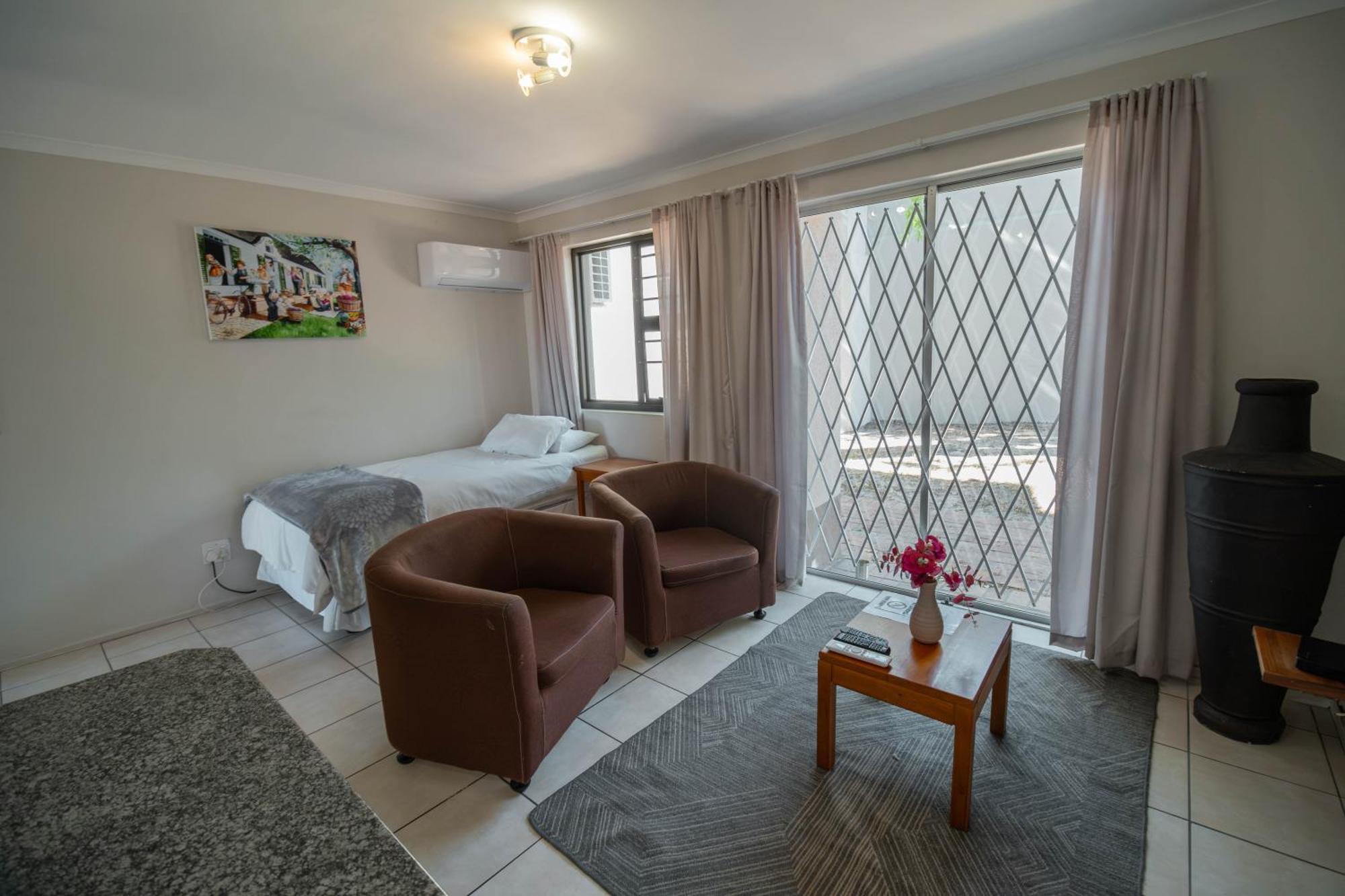 Broadway Self Catering Apartments Durbanville Eksteriør billede