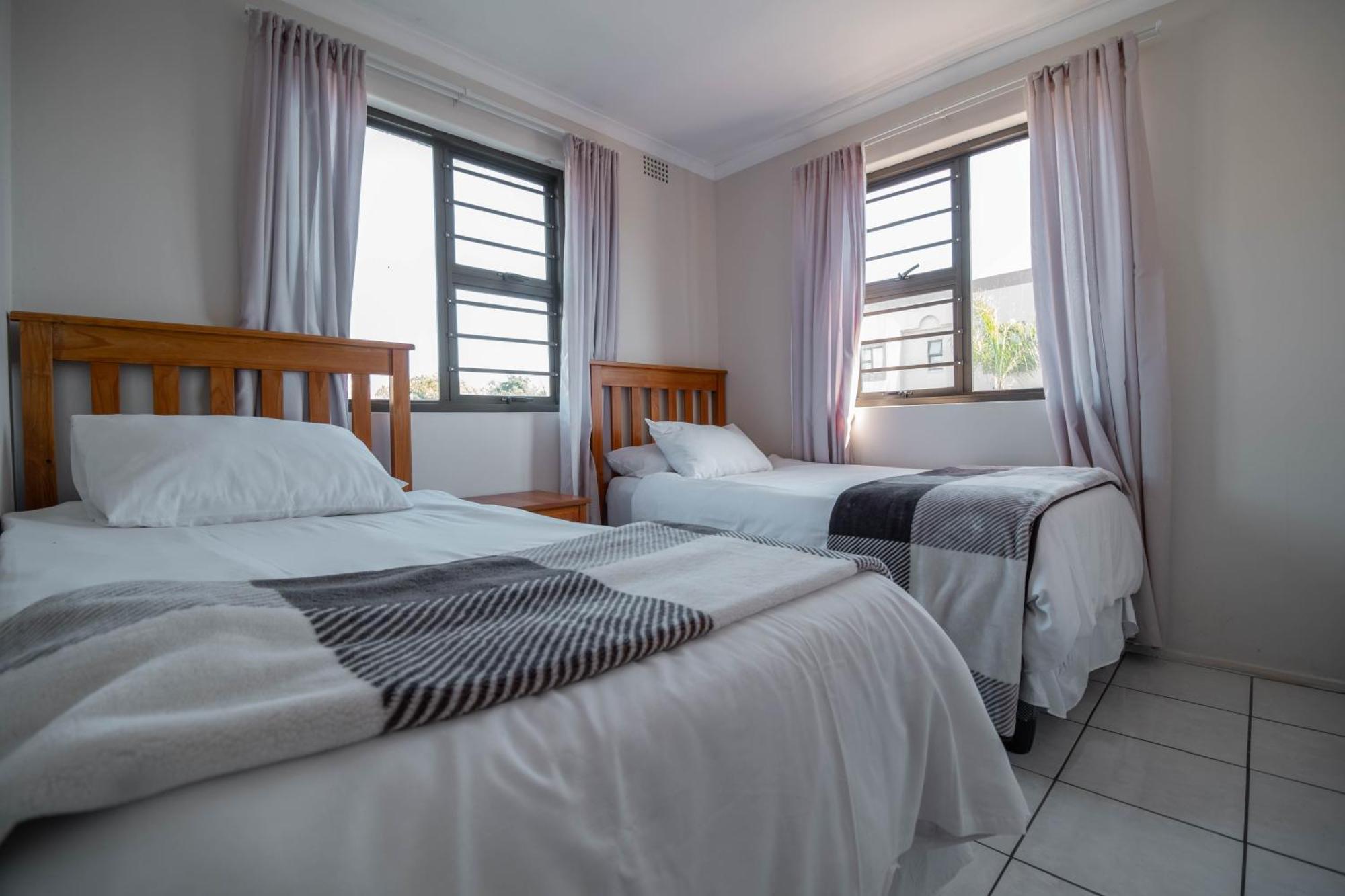 Broadway Self Catering Apartments Durbanville Eksteriør billede